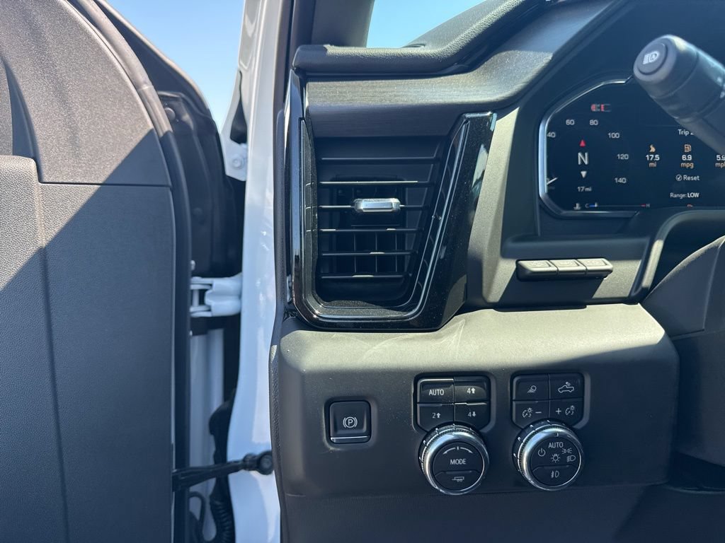 New 2026 GMC Sierra 1500 AT4 w/ AT4 Premium Package AWD/4WD image 14