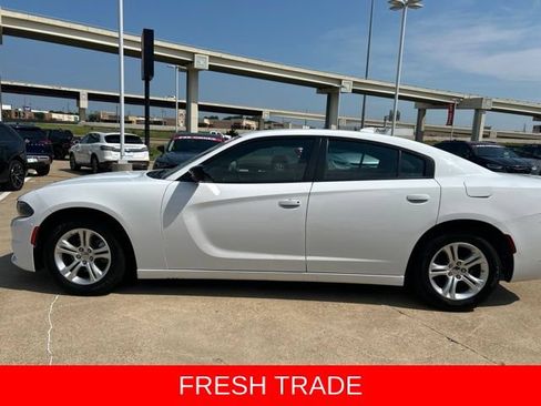 Used 2023 Dodge Charger SXT RWD image 5