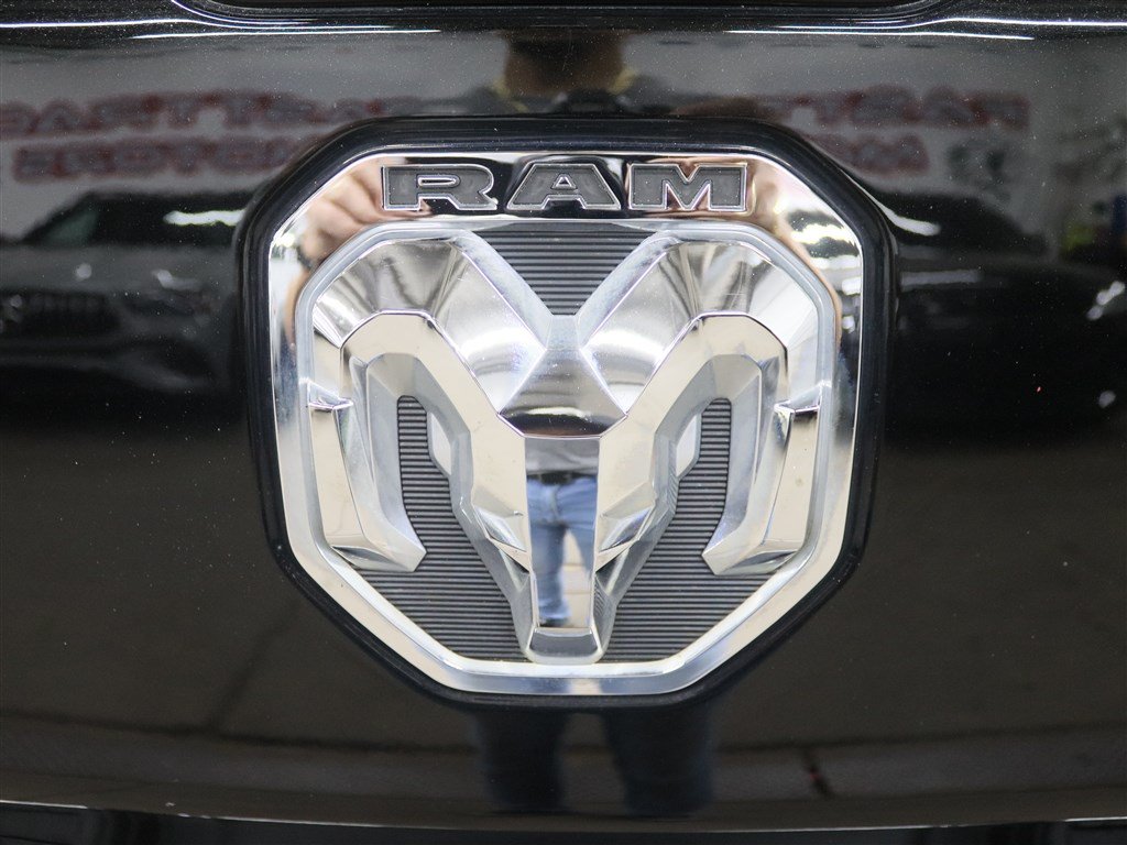 Used 2020 RAM 1500 Big Horn AWD/4WD image 11