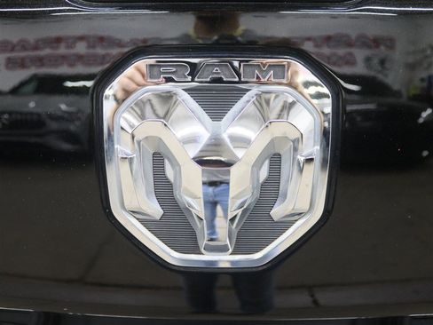 Used 2020 RAM 1500 Big Horn AWD/4WD image 11