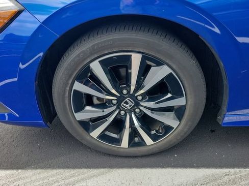 Certified 2024 Honda Civic EX image 19
