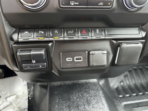 Used 2025 Chevrolet Silverado 1500 W/T w/ WT Safety Package image 31