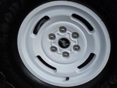 Used 2025 Ford Bronco Heritage Edition AWD/4WD image 12