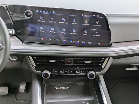 New 2026 Chevrolet Suburban LT w/ Comfort Package image 19