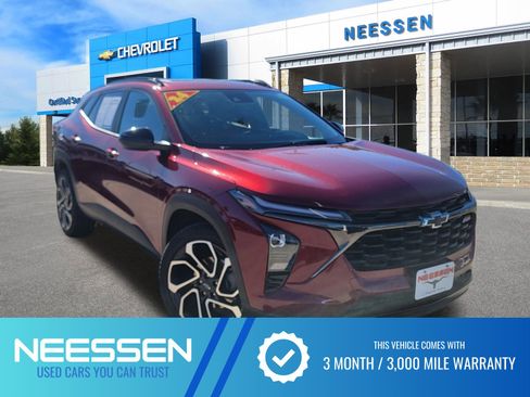 Used 2024 Chevrolet Trax RS w/ Sunroof Package image 1