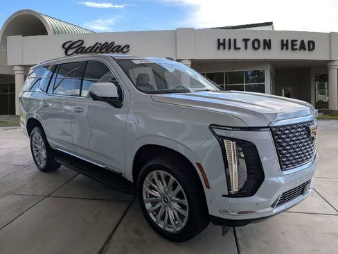 Certified 2026 Cadillac Escalade 4WD image 7