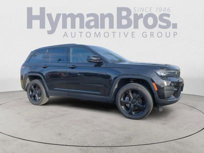 Used 2023 Jeep Grand Cherokee Altitude