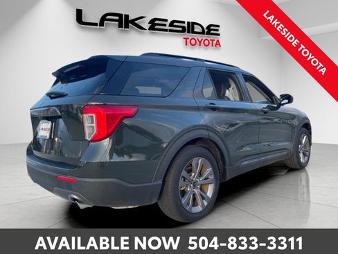 Used 2021 Ford Explorer XLT w/ Equipment Group 202A image 6