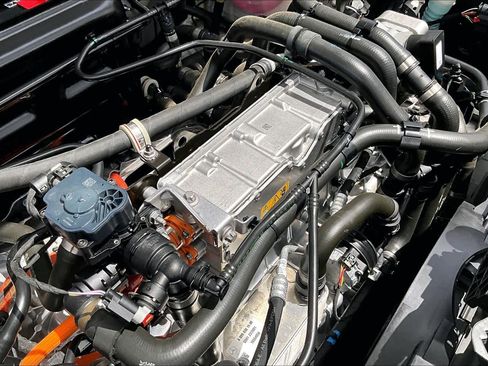 Certified 2023 Mercedes-Benz EQB 300 4MATIC w/ Exclusive Package image 32