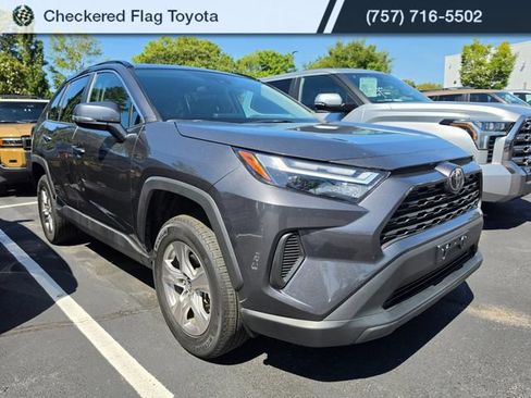 Used 2025 Toyota RAV4 XLE FWD image 3