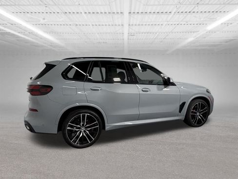 Used 2024 BMW X5 xDrive40i w/ M Sport Package AWD/4WD image 6