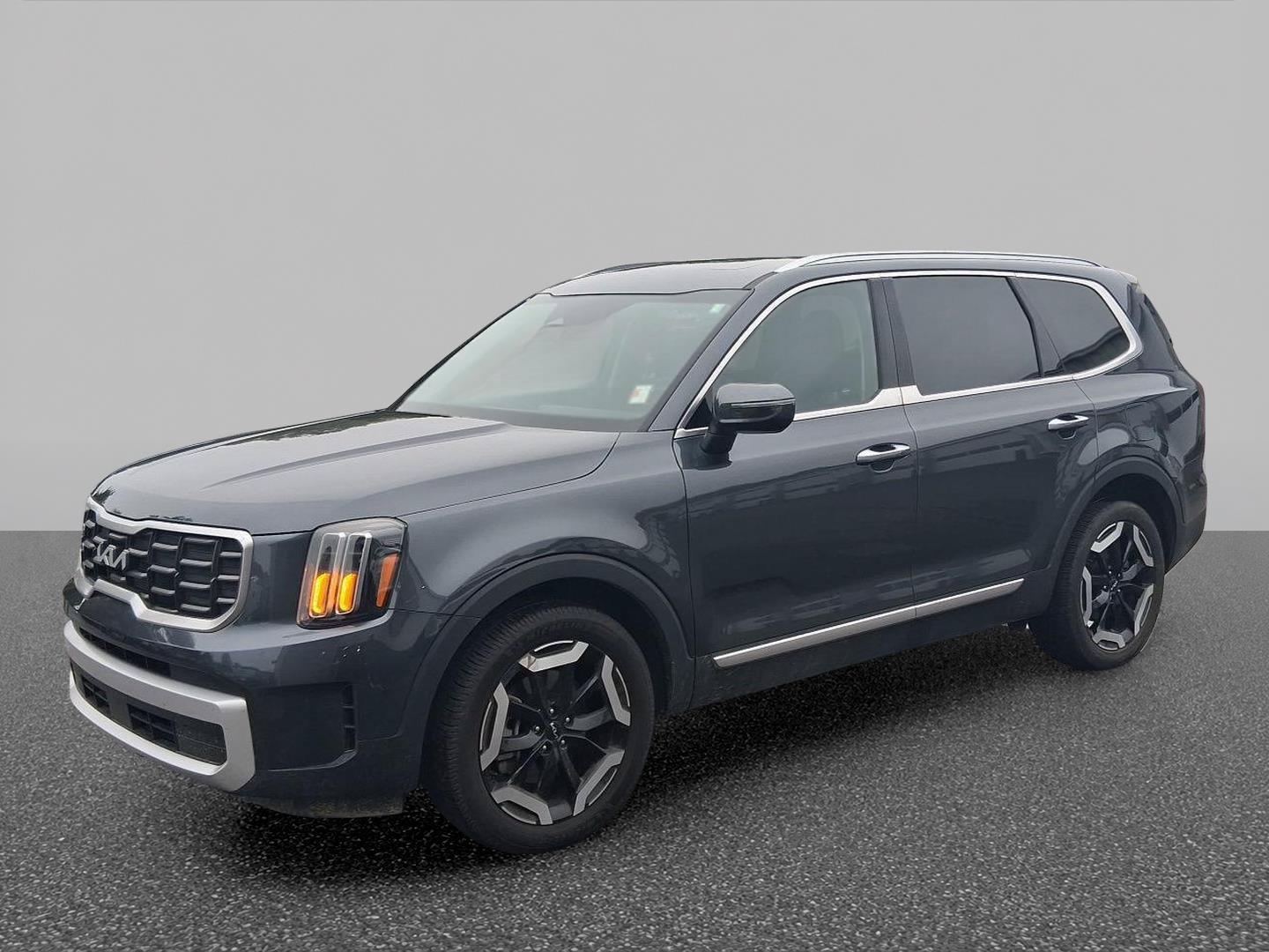 Used 2024 Kia Telluride S w/ S Sunroof Package AWD/4WD image 1