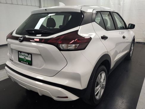 Used 2024 Nissan Kicks S FWD image 9
