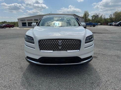 Used 2023 Lincoln Nautilus Reserve w/ Equipment Group 201A image 11