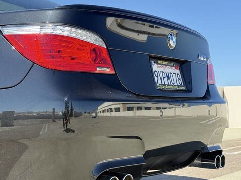 Used 2010 BMW M5 RWD image 17