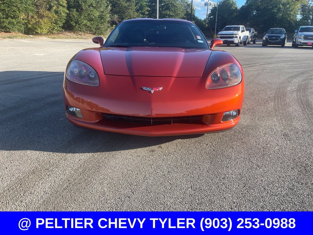 Used 2005 Chevrolet Corvette Coupe w/ Performance Handling Package RWD image 6