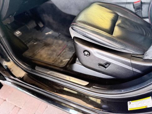 Used 2014 Dodge Durango R/T image 25