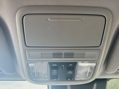 Used 2019 Honda Odyssey EX-L image 31