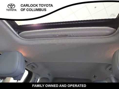 Used 2024 Toyota Sienna XLE FWD image 13