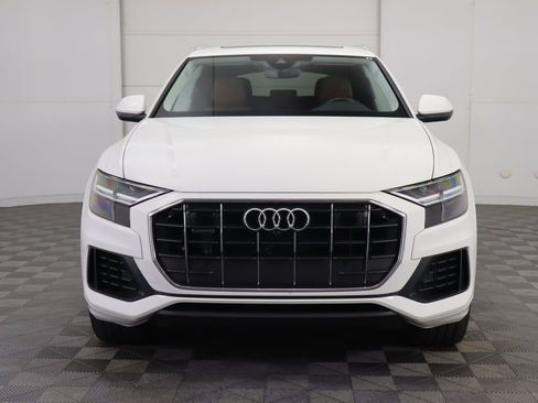 Used 2022 Audi Q8 Premium Plus image 2