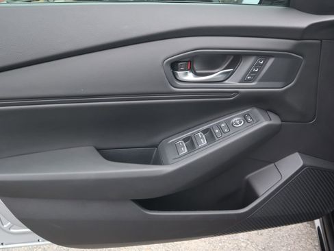 Used 2024 Honda Accord EX-L image 18