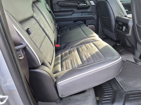 Used 2024 GMC Sierra 1500 AT4X AWD/4WD image 19
