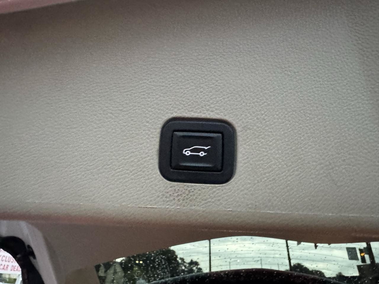 Used 2015 Cadillac SRX Premium w/ Driver Assist Package AWD/4WD image 28