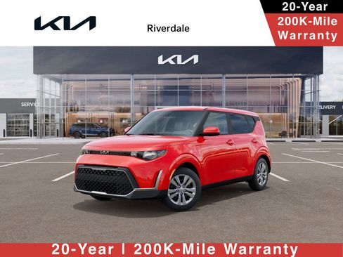 New 2025 Kia Soul LX image 1