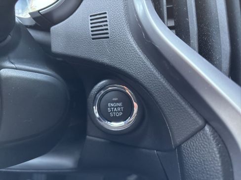 Used 2022 Subaru Ascent Limited w/ Technology Package image 17