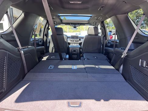 Used 2022 Chevrolet Tahoe High Country image 33