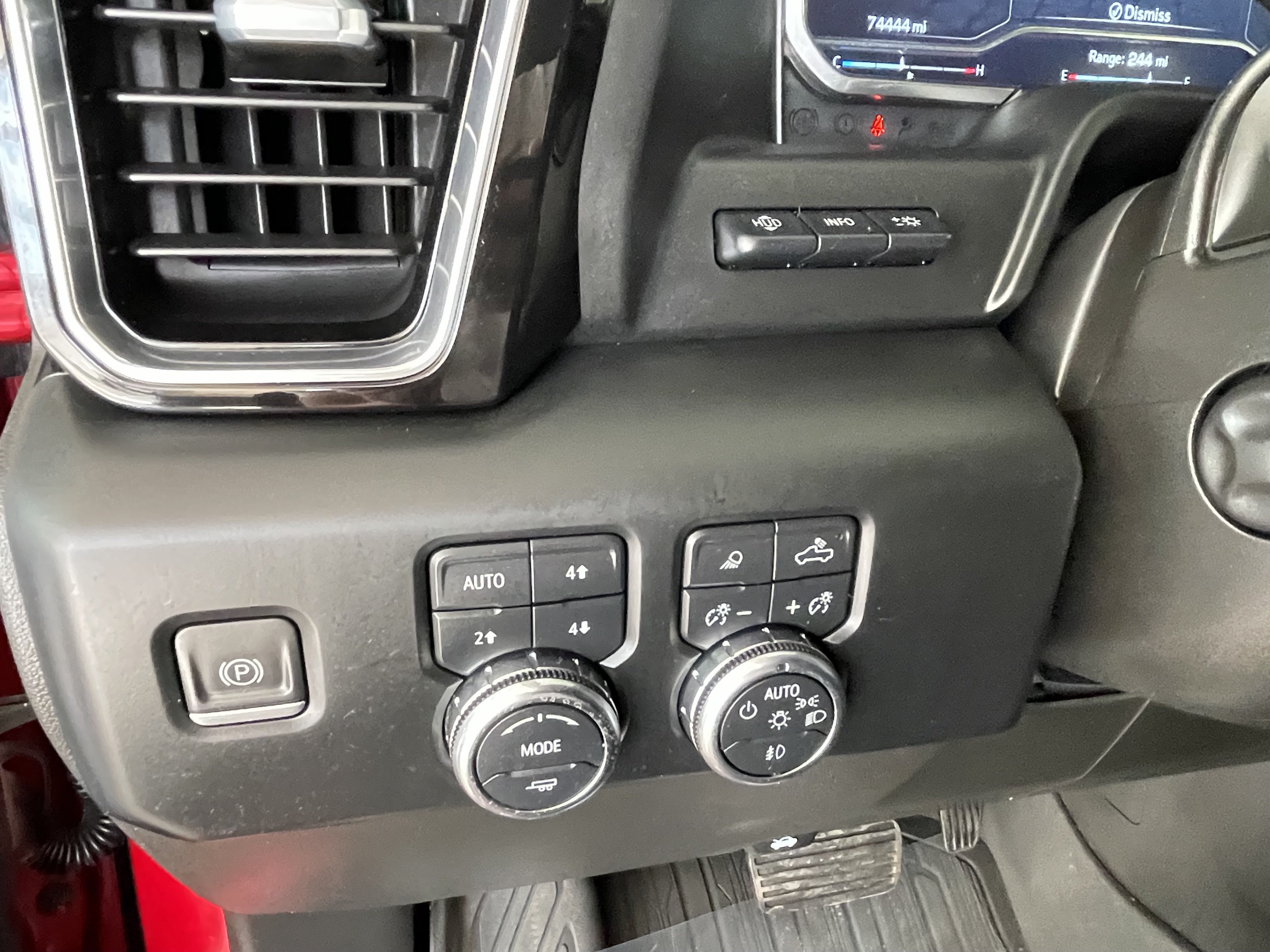 Certified 2022 GMC Sierra 1500 Denali w/ Denali Reserve Package AWD/4WD image 34
