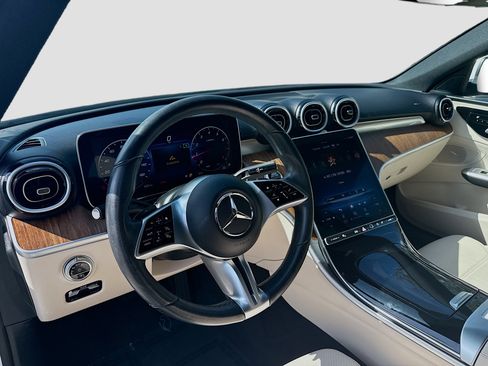 Used 2024 Mercedes-Benz C 300 Sedan image 9