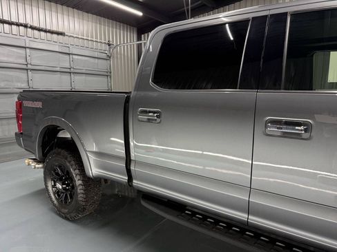 Used 2022 Ford F250 Platinum w/ Tremor Off-Road Package AWD/4WD image 13