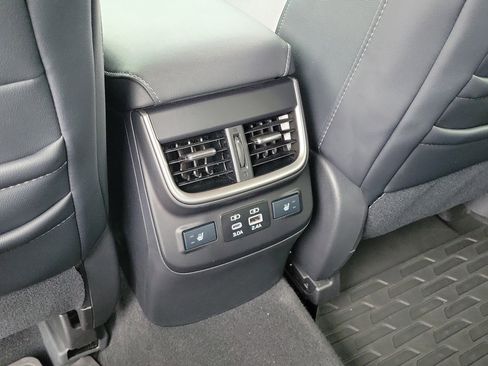 Used 2024 Subaru Outback Limited AWD/4WD image 15
