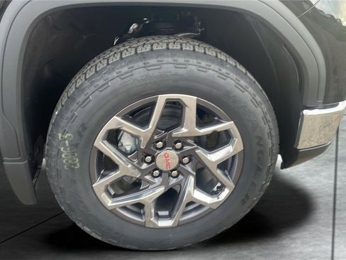 New 2026 GMC Sierra 1500 SLE image 23