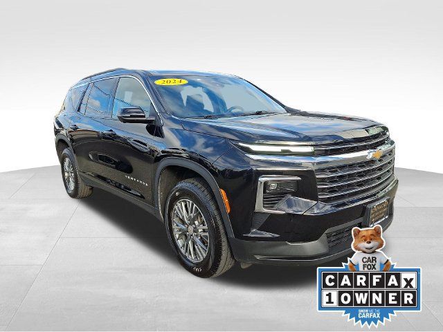 Used 2024 Chevrolet Traverse LT AWD/4WD image 1