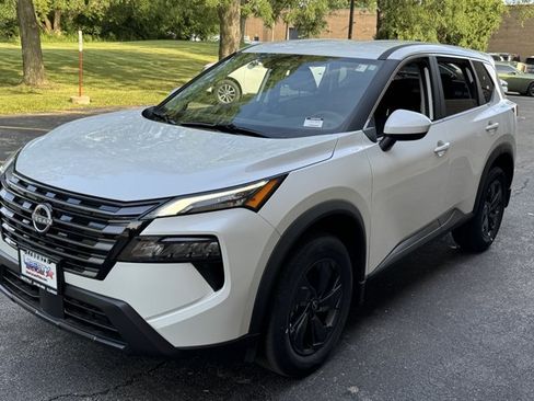 New 2026 Nissan Rogue SV AWD/4WD image 27