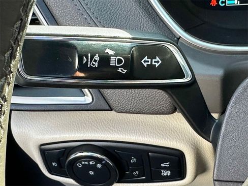 Used 2020 Lincoln Nautilus Reserve image 29