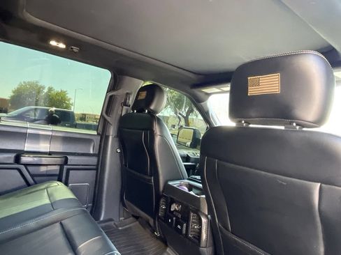 Used 2019 Ford F150 Lariat w/ Equipment Group 502A Luxury AWD/4WD image 28