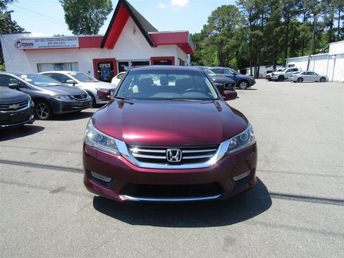 Used 2013 Honda Accord EX image 2