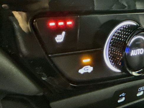 Certified 2023 Honda Accord Sport image 24