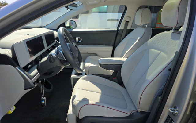 Used 2024 Hyundai Ioniq 5 Limited AWD/4WD image 6