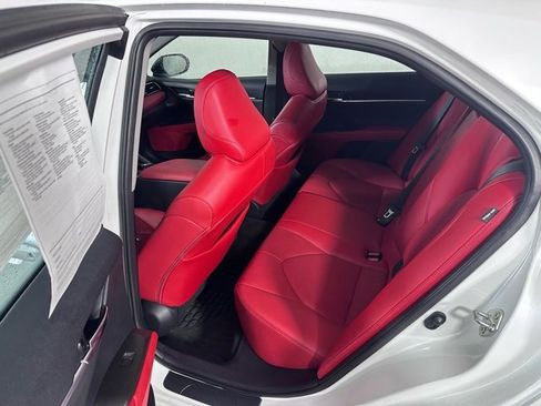 Used 2022 Toyota Camry XSE image 15