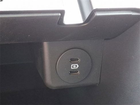 New 2025 Ford Explorer Active w/ Active Comfort Package image 16