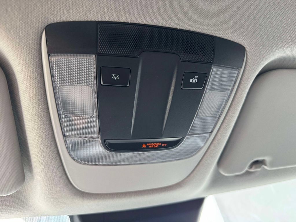 Used 2024 Kia Seltos LX AWD/4WD image 28