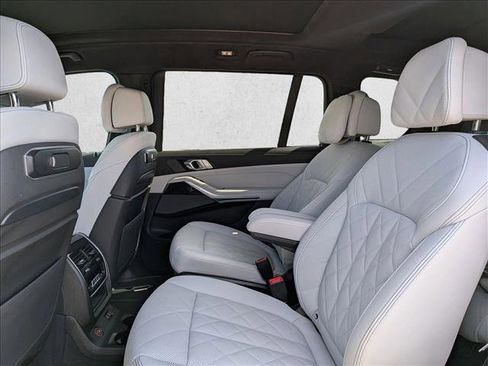Certified 2025 BMW X7 xDrive40i image 20