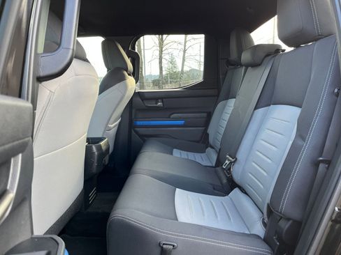 Used 2025 Toyota Tacoma TRD Off-Road image 27