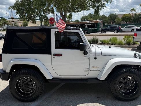 Used 2014 Jeep Wrangler Sahara w/ Connectivity Group AWD/4WD image 4
