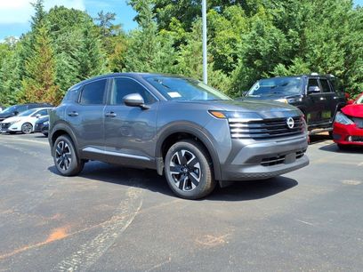 New 2025 Nissan Kicks SV