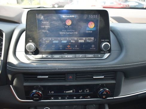 Used 2023 Nissan Rogue SV AWD/4WD image 15